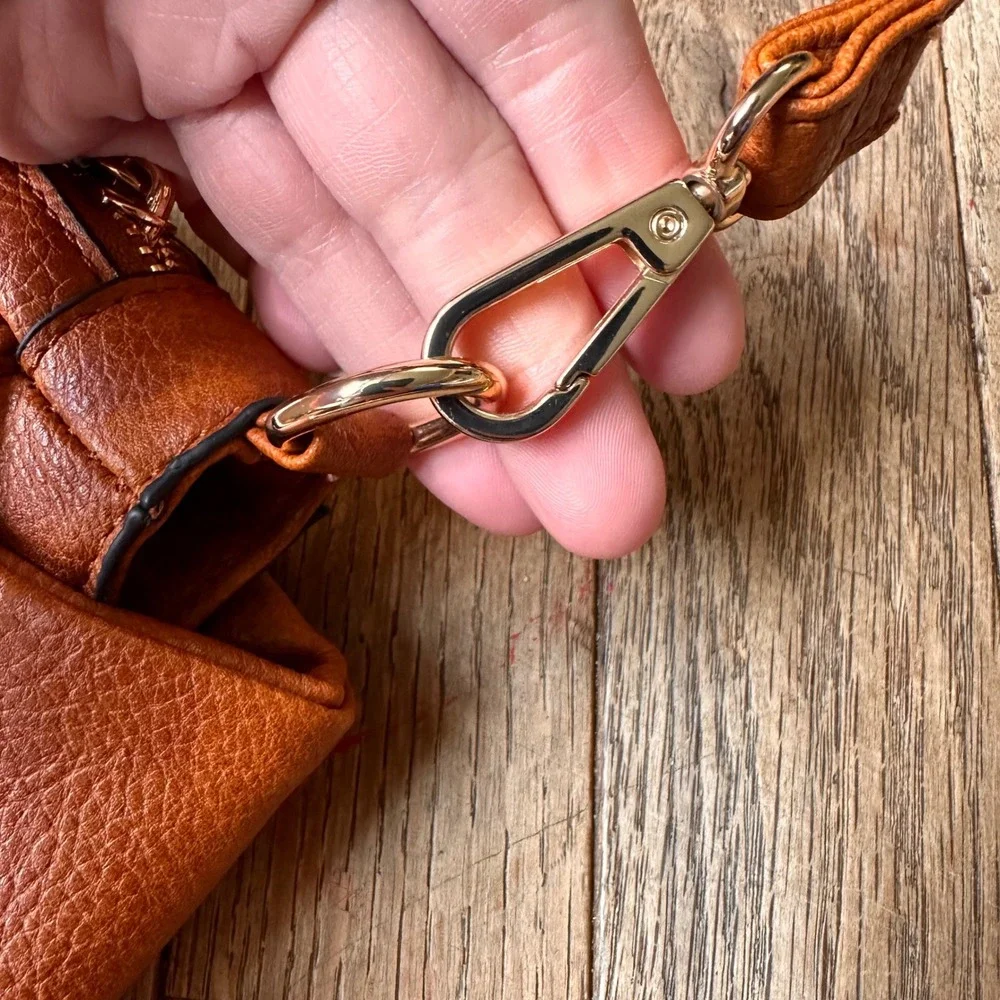 Vegan Leather Brown Crossbody Bag Womens Small Modern Casual Boho Minimalist‎